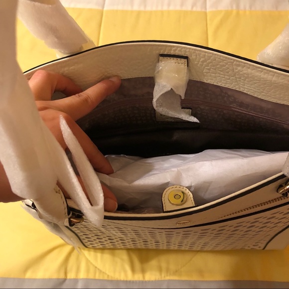 Kate Spade purse - Picture 4 of 4